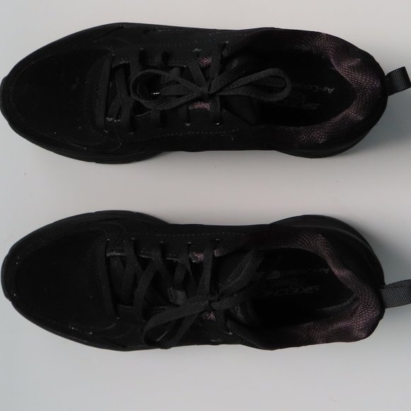 Skechers Womens Black Sneakers D'Lux Walker - Picture 1 of 12